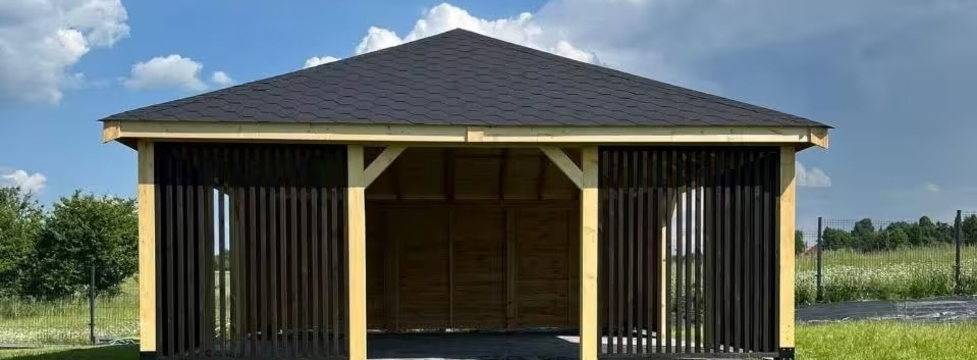 Altana jako pracownia lub miejsce do pracy zdalnej latem? To możliwe!