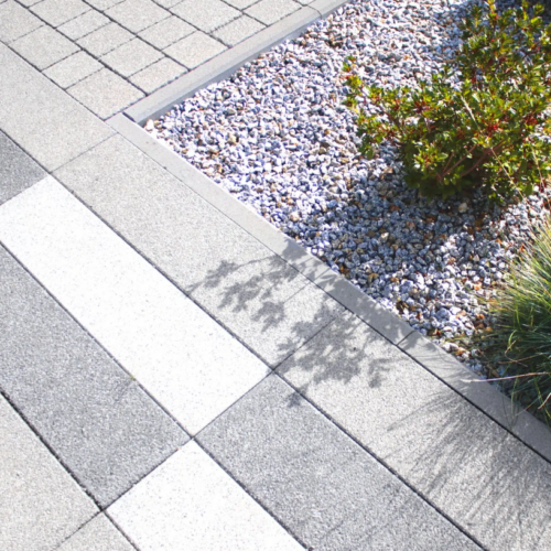 Jak stworzyć bezpieczny i estetyczny wjazd do posesji?